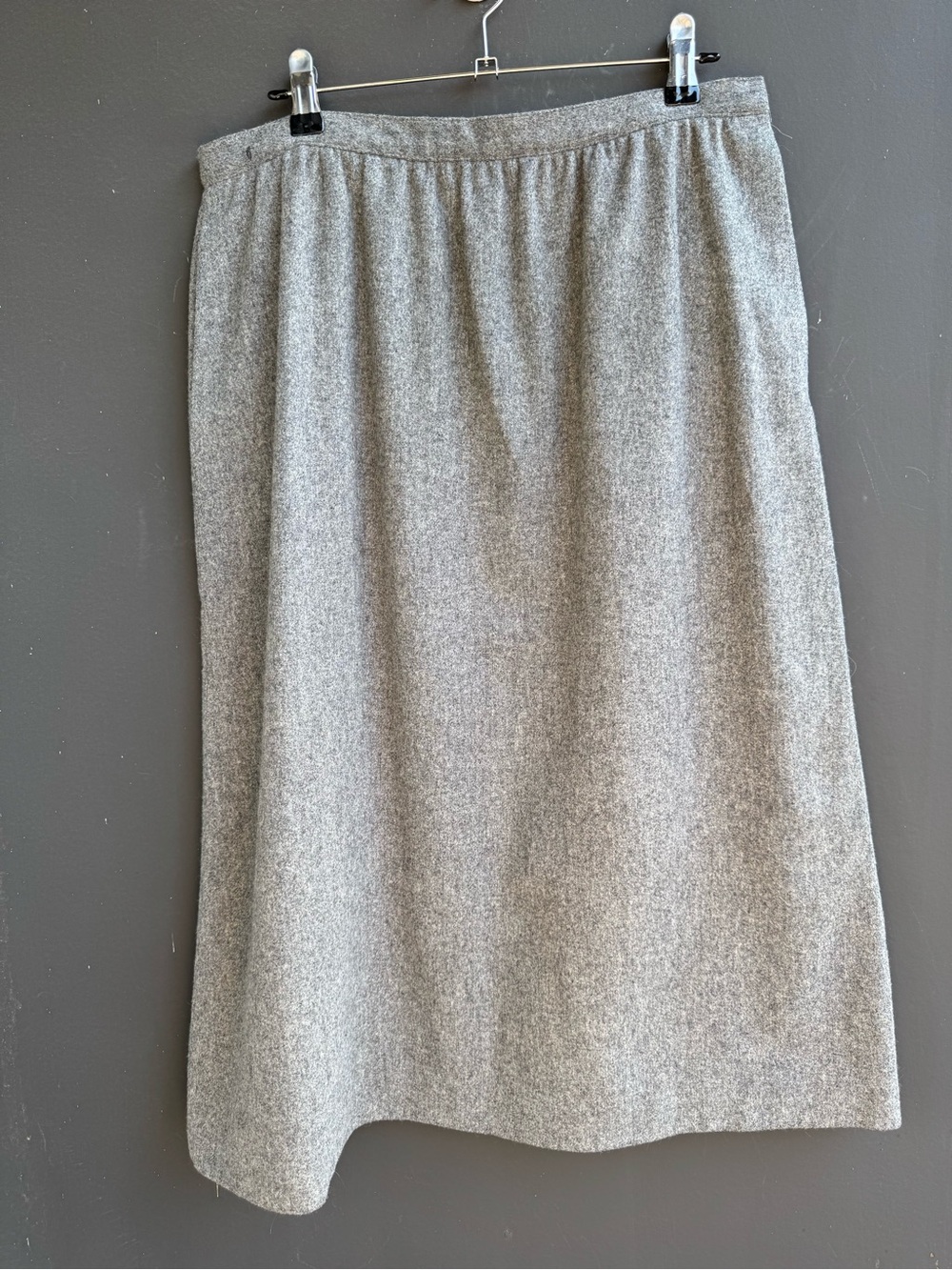 Vintage Gray heathered 100%wool midi skirt